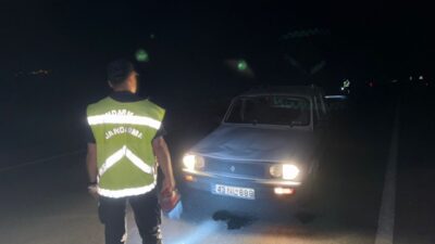 Ercan KOLKU/ EMET (Kütahya), – KÜTAHYA’nın Emet ilçesinde yolun karşısına