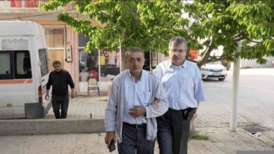 Kütahyalı televizyoncu ve gazeteci görme engelli Güngör Avcıoğlu, Dünya’da ilk