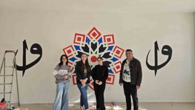 Kütahya Dumlupınar Üniversitesi Gediz Meslek Yüksekokulu Grafik Tasarımı Programı öğrencileri,