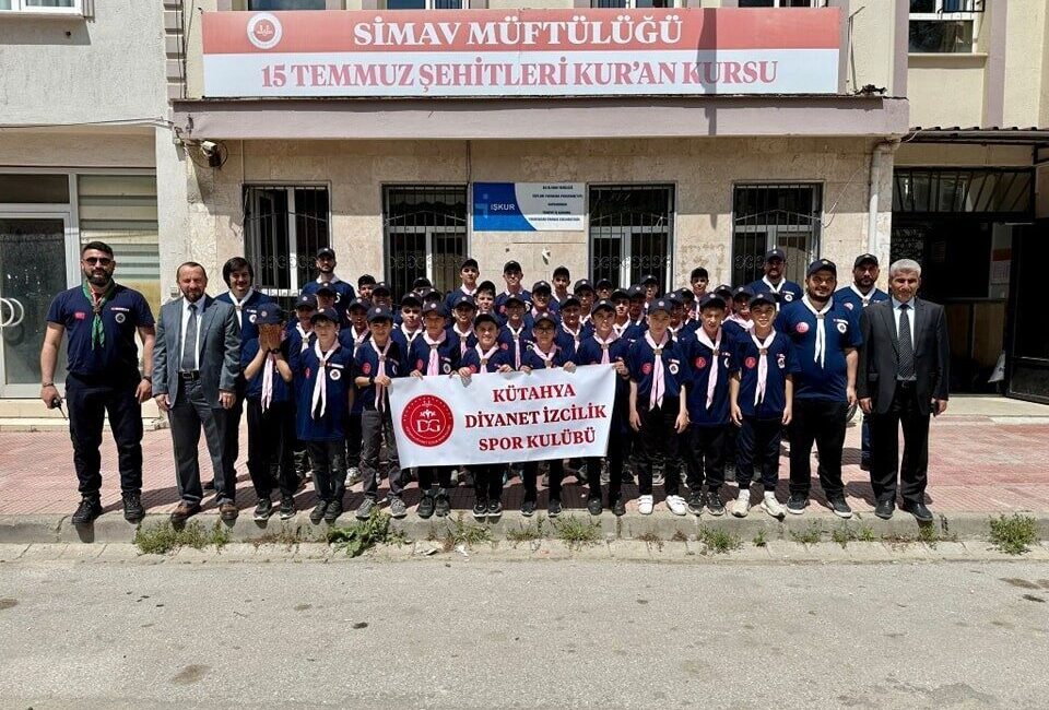 Simav İlçe Müftülüğüne bağlı 15 Temmuz Şehitleri Kuran Kursundaki 40