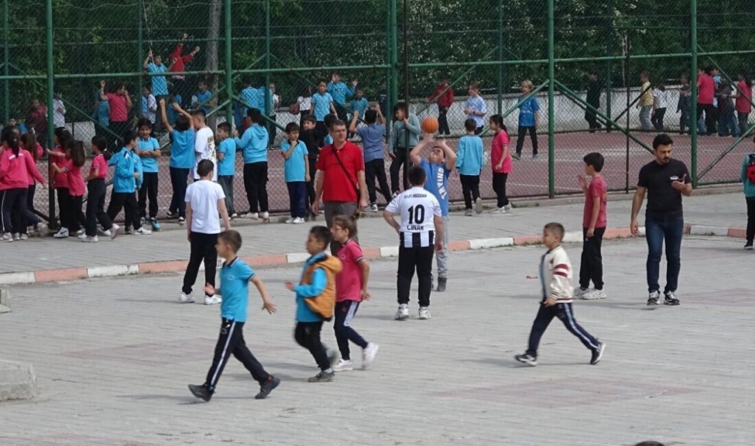 Kütahya’nın Tavşanlı ilçesi Mehmet Tarhan İlkokulu’nda, Milli Eğitim Bakanlığı Temel