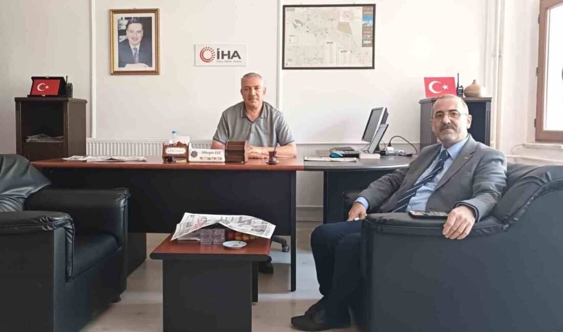 AK Parti Kütahya Merkez İlçe Başkanı Murat Afşarünal, teşkilat çalışmalarıyla