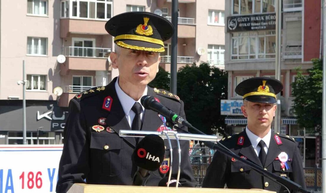 Jandarma Teşkilatı’nın 186. kuruluş yıldönümü, Kütahya Zafer Meydanı’nda düzenlenen törenle
