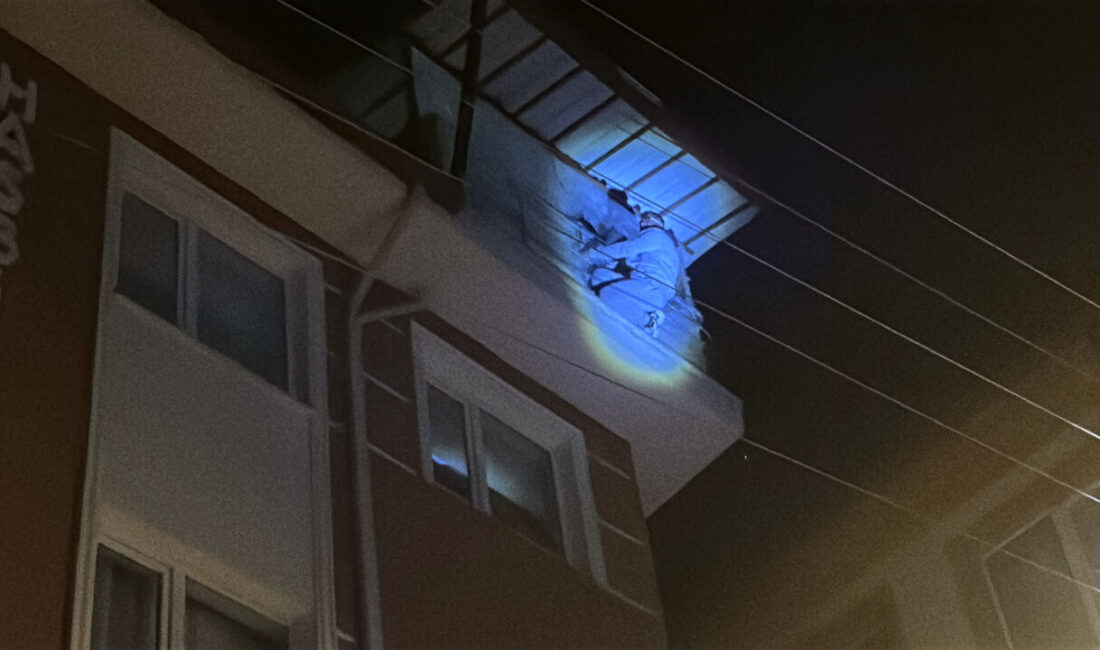 Oğuzhan KILIÇ/KÜTAHYA, -KÜTAHYA’da eşiyle tartıştıktan sonra evin çatısına çıkarak intihar