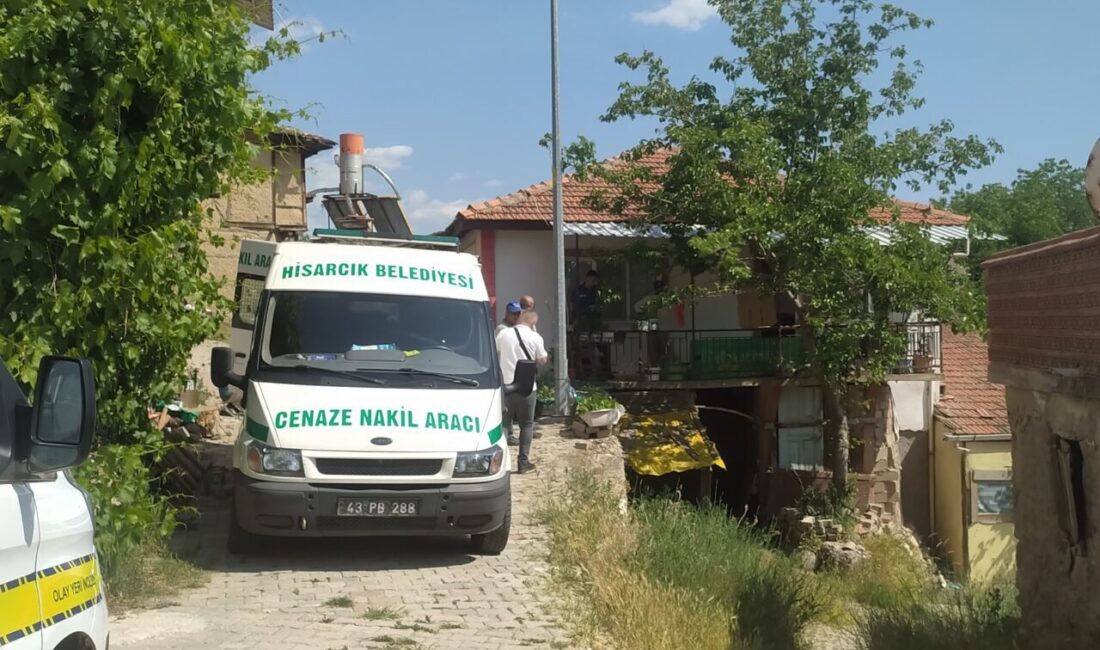 Mustafa AKÇAY/HİSARCIK (Kütahya), – KÜTAHYA’nın Hisarcık ilçesinde Zalike Çalışkan (66),