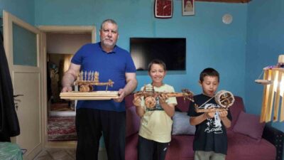 Kütahya’nın Gediz ilçesinde yaşayan 58 yaşındaki Yusuf Kartal, evinin bir