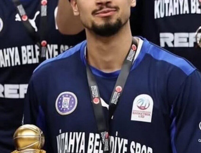 Kütahya Belediyespor, tarihinde bir ilki gerçekleştirerek basketbol branşında Milli Takıma