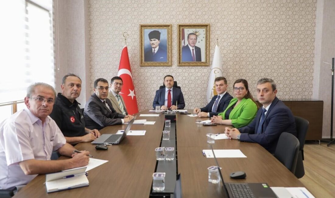 Kütahya Valisi Musa Işın başkanlığında Simav ilçesinde son dönemde yaşanan