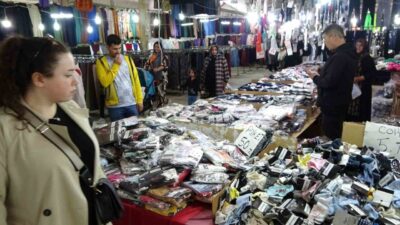 Kütahya’da, Kurban Bayramı öncesi alışveriş yapacak vatandaşlar için Bayram Pazarı