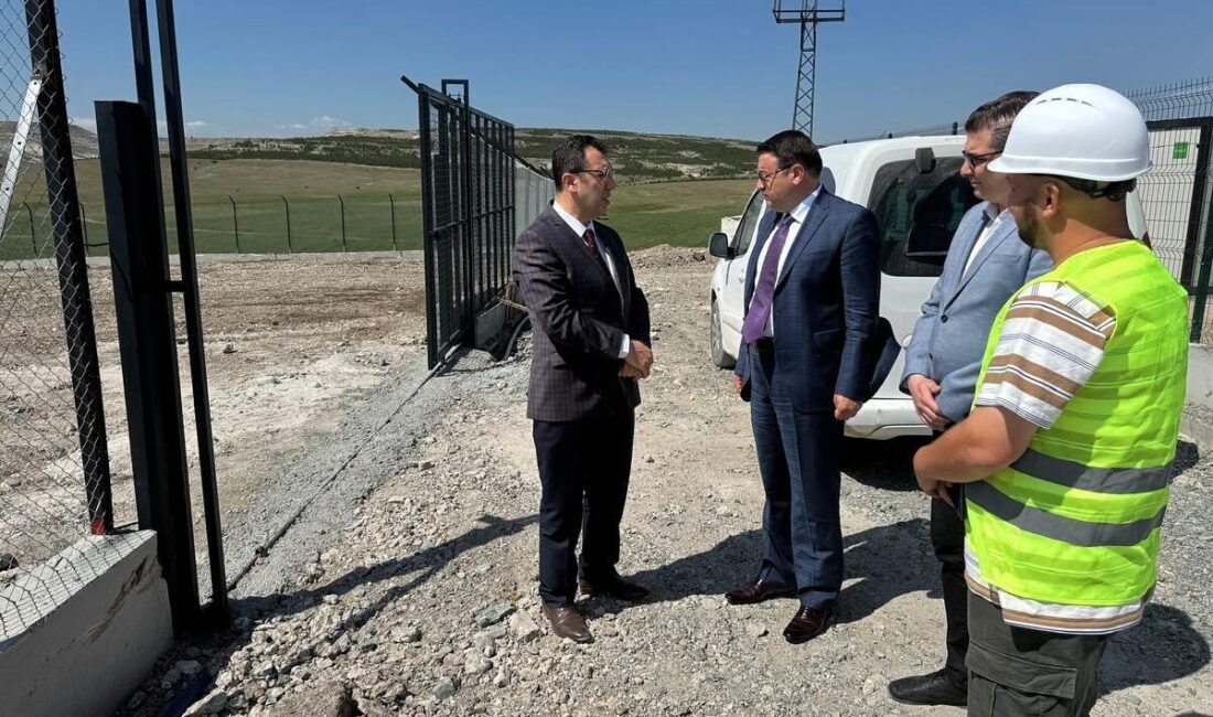 Kütahya Valisi Musa Işın, İshak Seydi Mahallesi’nde sahipsiz hayvanlar için