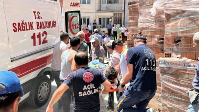 Oğuzhan KILIÇ/KÜTAHYA, – KÜTAHYA’da bir binanın dış cephe kaplaması için