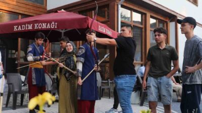 Kütahya’da bu yıl dördüncüsü düzenlenen GENÇFEST, yoğun bir katılımla gerçekleştirildi.