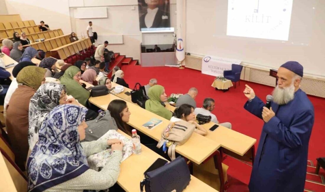 Kütahya Dumlupınar Üniversitesi’nde (DPÜ) düzenlenen “İmanda Diriliş” konulu konferansa Op.