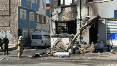 Oğuzhan KILIÇ/KÜTAHYA, –KÜTAHYA’da 3 katlı binanın giriş katında bulunan iş