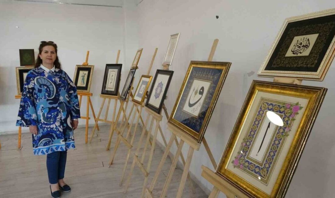 Kütahya’da tezhip öğretmeni Zeynep Öden öncülüğünde düzenlenen Tezhip ve Minyatür