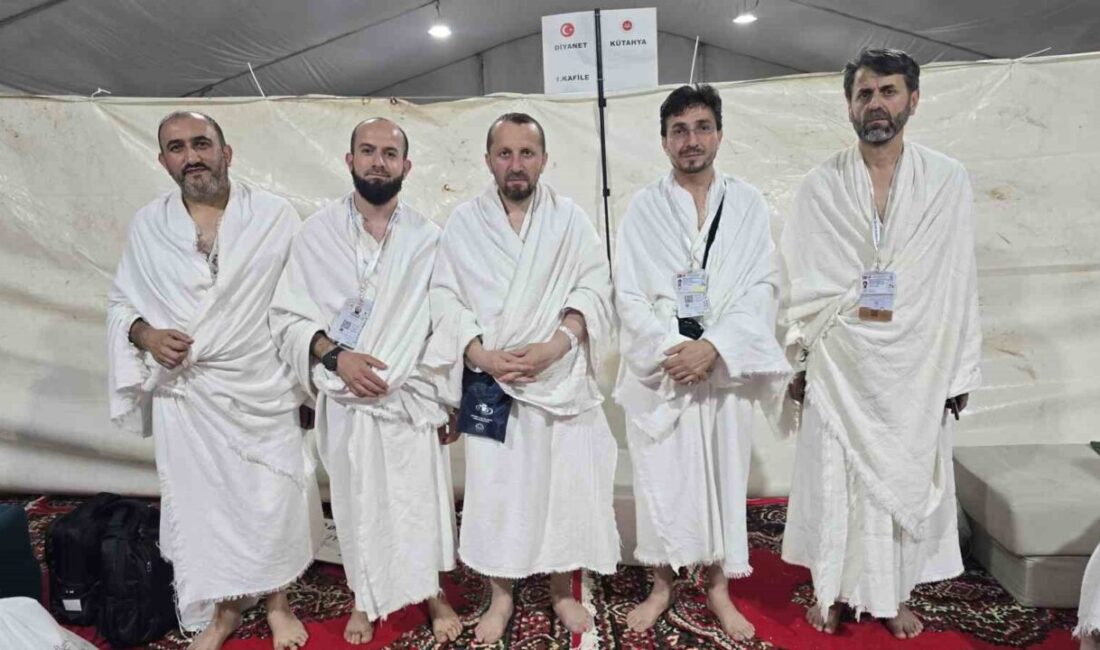 Kütahya’dan kutsal topraklara giden hac kafilesi, Arafat vakfesi ibadetini gerçekleştirdi.