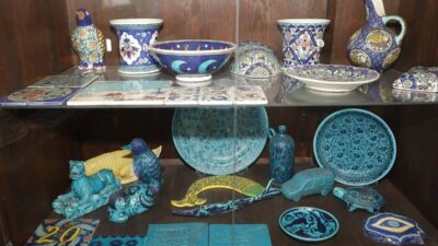 Kütahya’nın tarihi Germiyan Sokağı’nda yer alan Sıtkı Olçar Çini Müzesi,