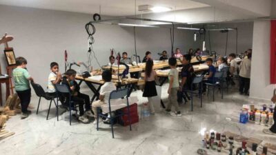 Kütahya’nın Tavşanlı ilçesinde bulunan Ahmet Uluçay Müzesi, Tepecik İlkokulu öğrencilerini