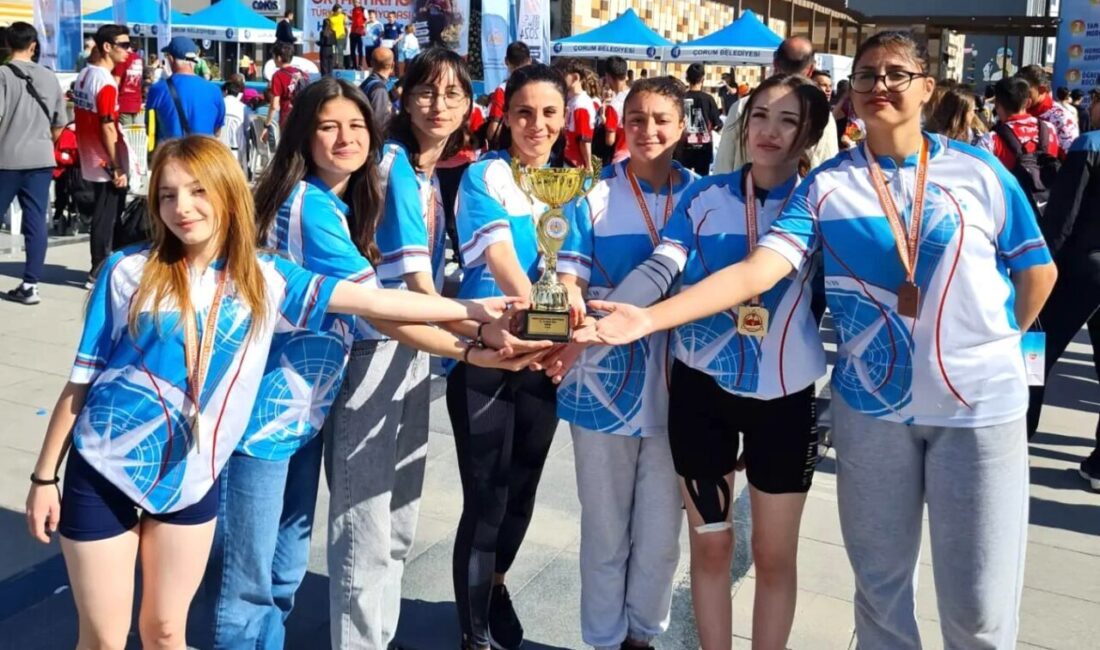 Kütahya Gençlik ve Spor İl Müdürlüğü Oryantiring Antrenörü Nadire Ulutaş,