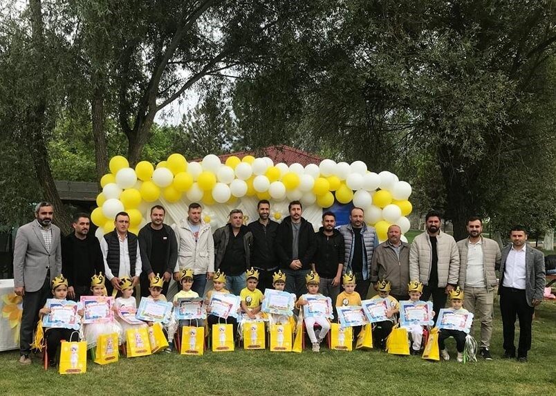 Simav İlçe Müftülüğüne bağlı Naşa 4-6 Yaş Kuran Kursunda okuyan