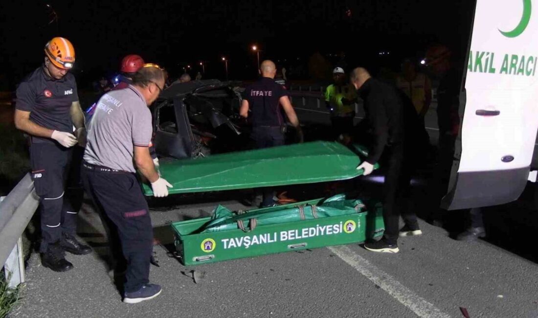 Kütahya’nın Tavşanlı ilçesinde iki aracın çarpışmasıyla meydana gelen trafik kazasında