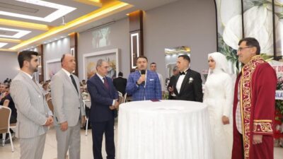 Kütahya Valisi Musa Işın, Saffet Tak ve Hatice Erdoğmuş çiftinin