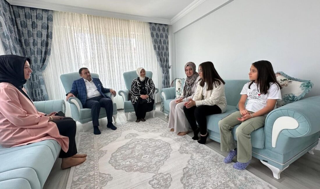 Ağrı Valisi Musa Işın ve eşi Tuba Işın, vatan uğruna