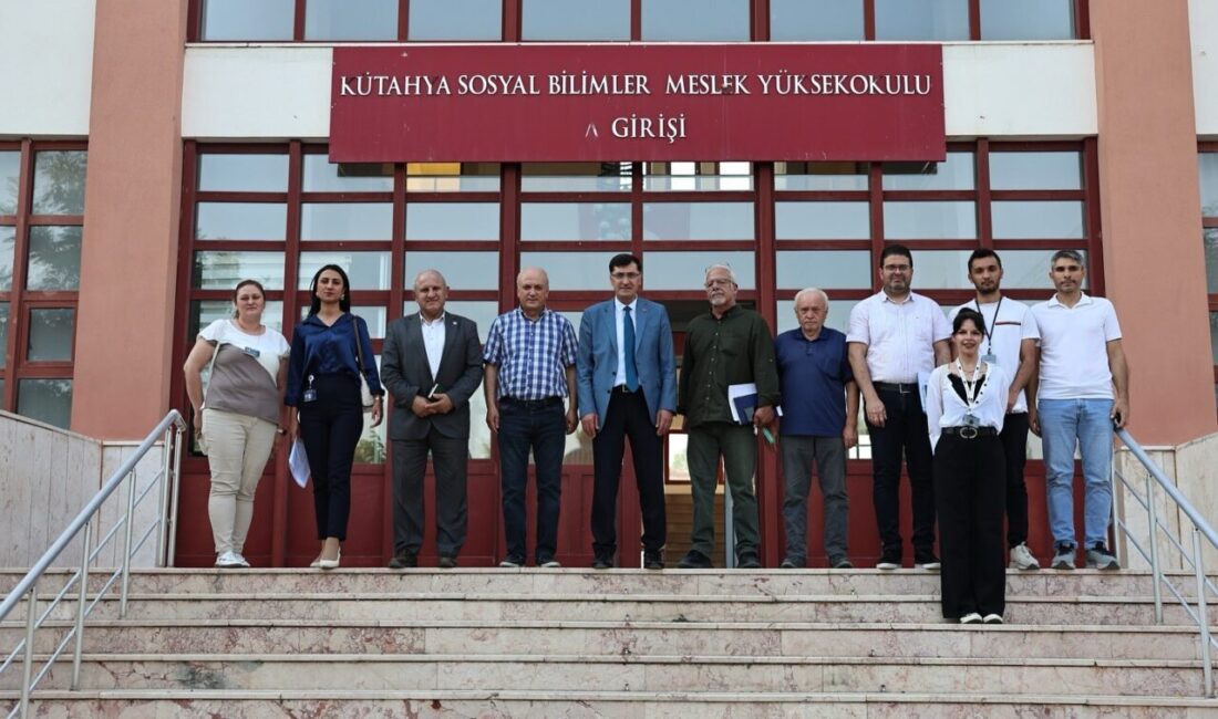 Kütahya Belediye Başkanı Eyüp Kahveci, şehir içi ulaşım sistemlerini geliştirmeye