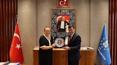 Kütahya Belediye Başkanı Eyüp Kahveci, Kosova Cumhuriyeti İstanbul Başkonsolosu Suzan