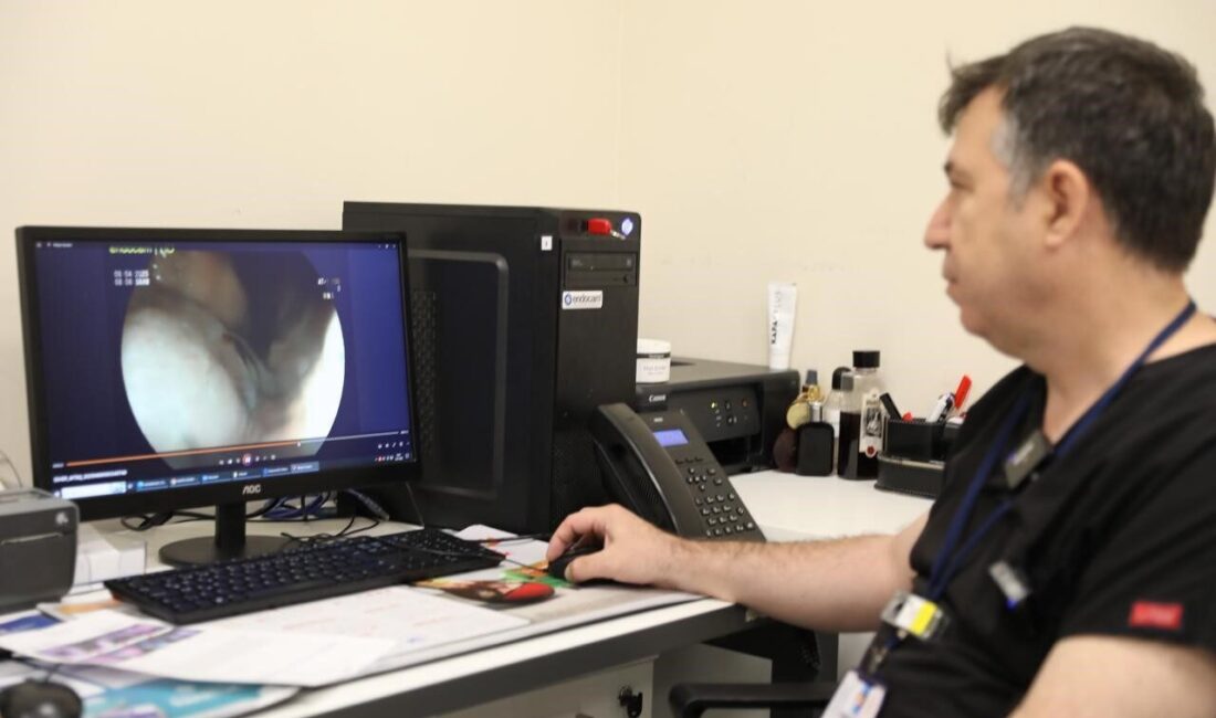 Kütahya Şehir Hastanesi Gastroenteroloji Kliniği’nde görevli Dr. Öğretim Üyesi Süleyman