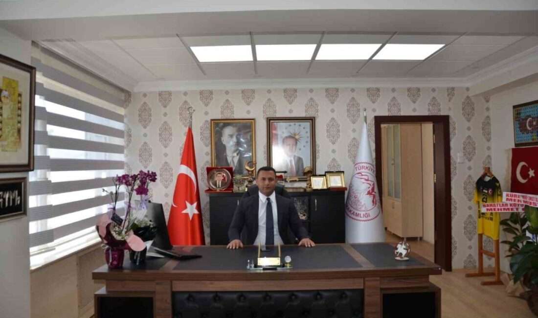 Emet Kaymakamı Furkan Seyman’ın Elazığ’ın Karakoçan ilçesine tayin olmasının ardından