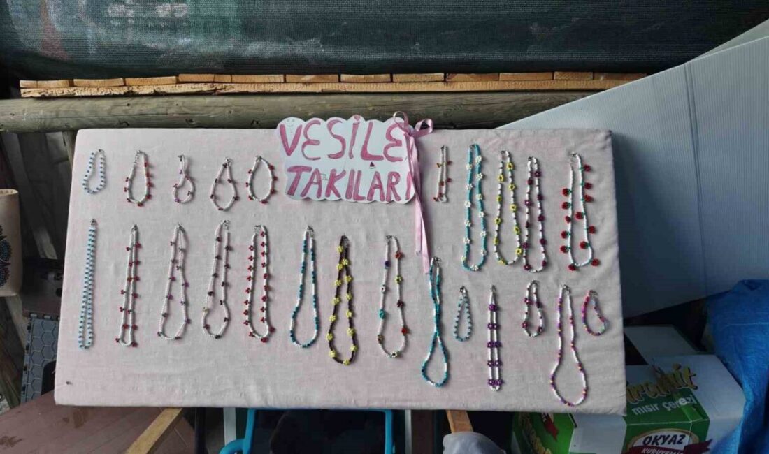 Kütahya’nın Gediz ilçesinde bu yıl 21’incisi düzenlenen Geleneksel Tarhana Festivali,