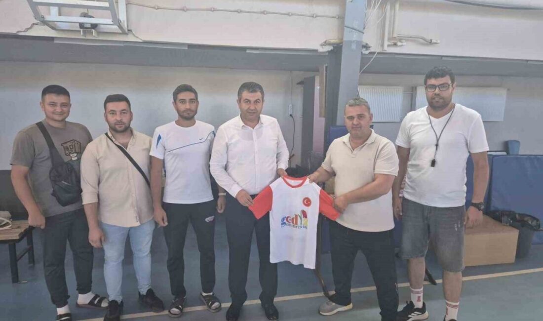 Gediz’de yaz aylarının enerjisini spora dönüştüren Yaz Spor Okulları, bu