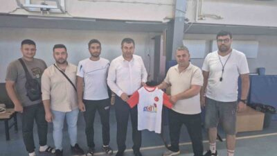 Gediz’de yaz aylarının enerjisini spora dönüştüren Yaz Spor Okulları, bu
