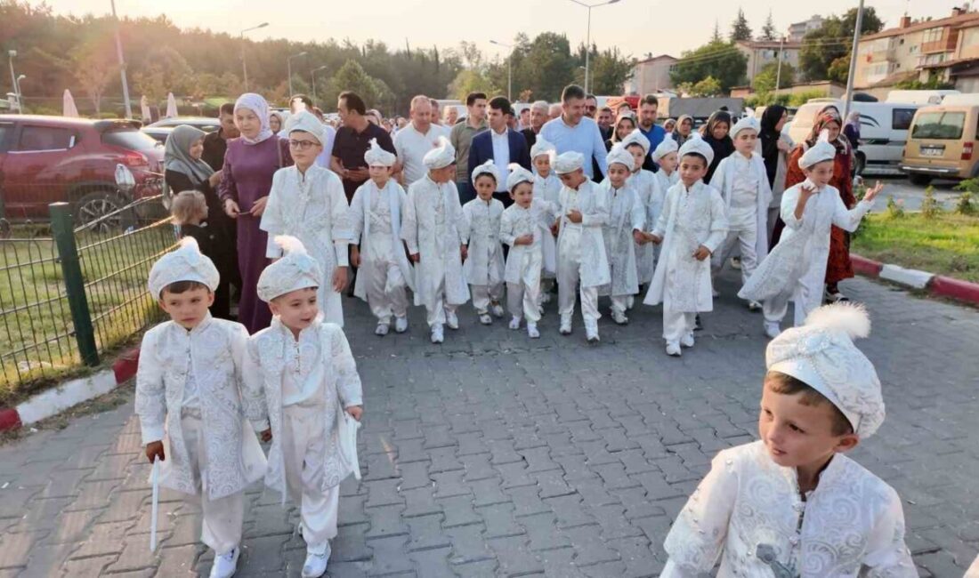 Kütahya’nın Gediz ilçesinde düzenlenen Geleneksel Gediz Tarhana Festivali etkinlikleri kapsamında,