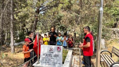 Hisarcık Eti Maden Gençlik Merkezi öğrencileri 15 Temmuz Demokrasi ve
