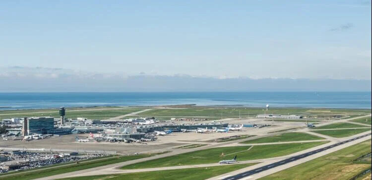 KANADA, – KANADA’nın Vancouver kentindeki uluslararası havalimanında özel bir uçağın