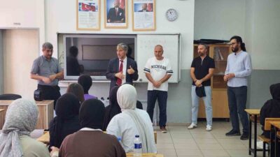 Kütahya İl Millî Eğitim Müdürü Mustafa Yılmaz, Ortaöğretim Hizmetleri Şube