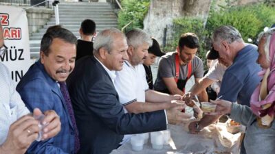 Kütahya Muhtarlar Derneği Başkanı İsmail Arı, Muharrem ayı vesilesiyle merkez