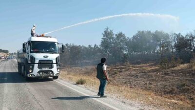 Kütahya’da otluk alanda çıkan ve ormana sıçrayan yangın ekiplerin zamanında