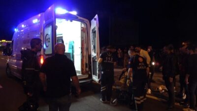 Kütahya’nın Tavşanlı ilçesinde iki motosikletin çarpıştığı kazada 2’si ağır 4