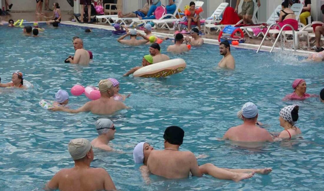 Kütahya’da hava sıcaklıklarının mevsim normallerinin üzerine çıkmasıyla birlikte vatandaşlar serinlemek