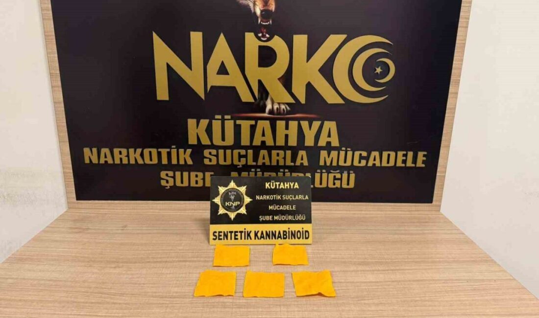 Kütahya’da Narkotik ekiplerince gerçekleştirilen operasyonda 2 bin içimlik kağıda emdirilmiş