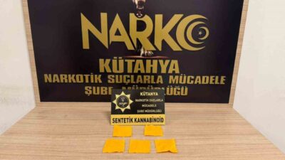 Kütahya’da Narkotik ekiplerince gerçekleştirilen operasyonda 2 bin içimlik kağıda emdirilmiş