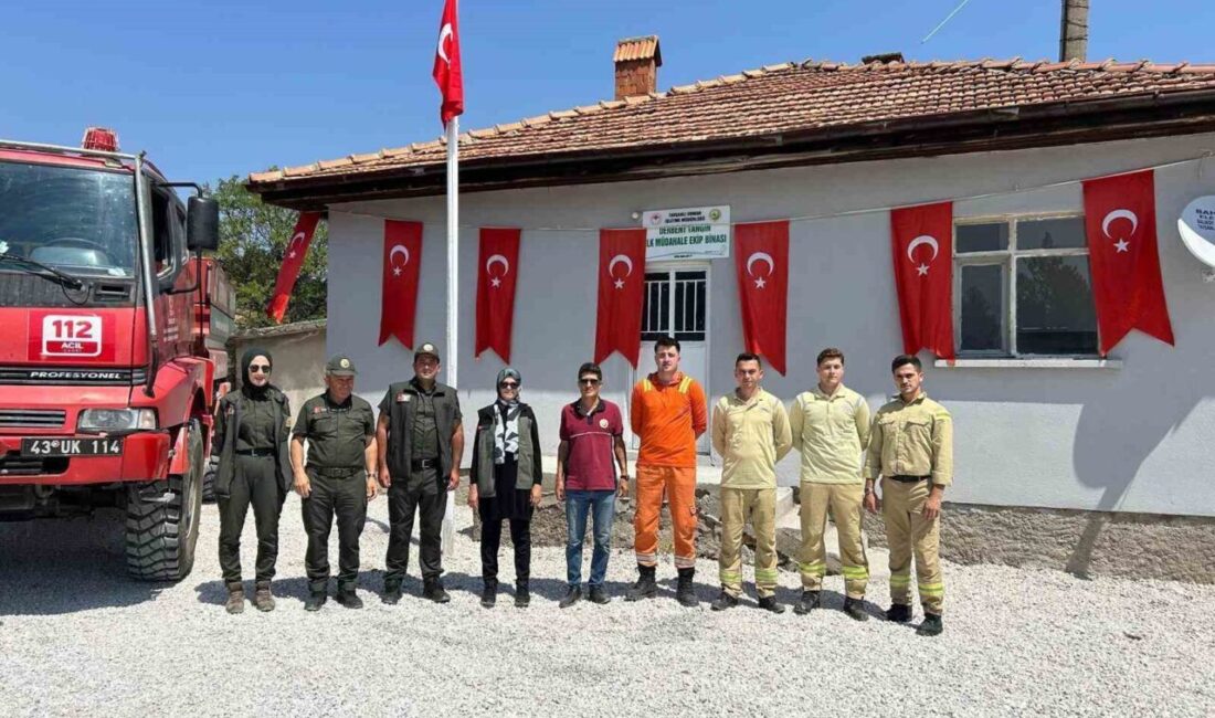 Kütahya’nın Tavşanlı ilçesi Derbent köyünde yangınlara karşı ilk müdahale ekip