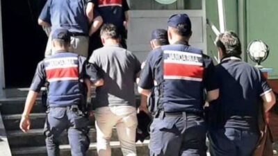 Kütahya’nın Altıntaş ilçesinde, zimmetlerine para geçirdikleri iddiasıyla gözaltına alınan 3