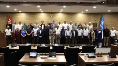 Kütahya Belediye Başkanı Eyüp Kahveci, mahalle muhtarlarıyla bir araya gelerek