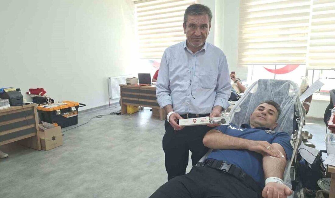 Türk Kızılay Kütahya Şubesi tarafından kan bağışını artırmak amacıyla başlatılan