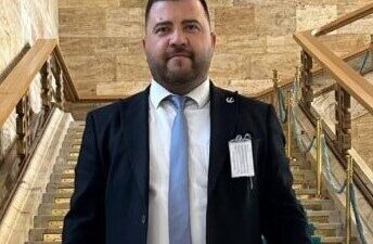 Yeniden Refah Partisi Gediz İlçe Başkanı Selim Çaylak, bir yıldır