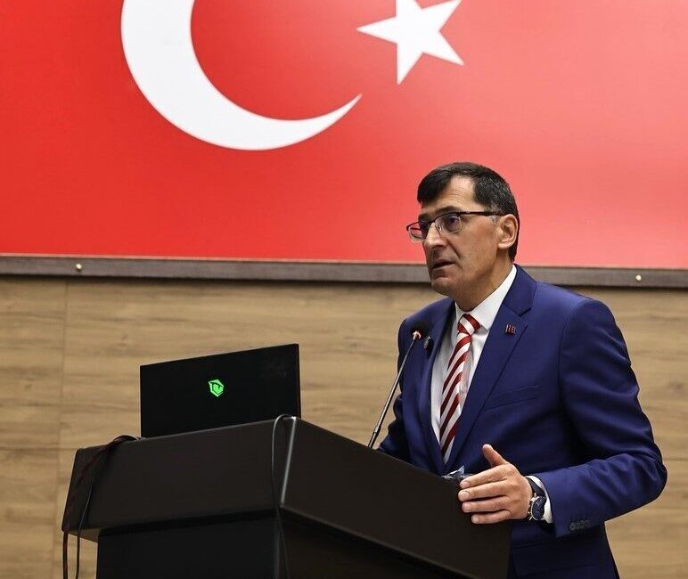 Kütahya Belediye Başkanı Eyüp Kahveci, 30 Ağustos Zafer Bayramı öncesinde